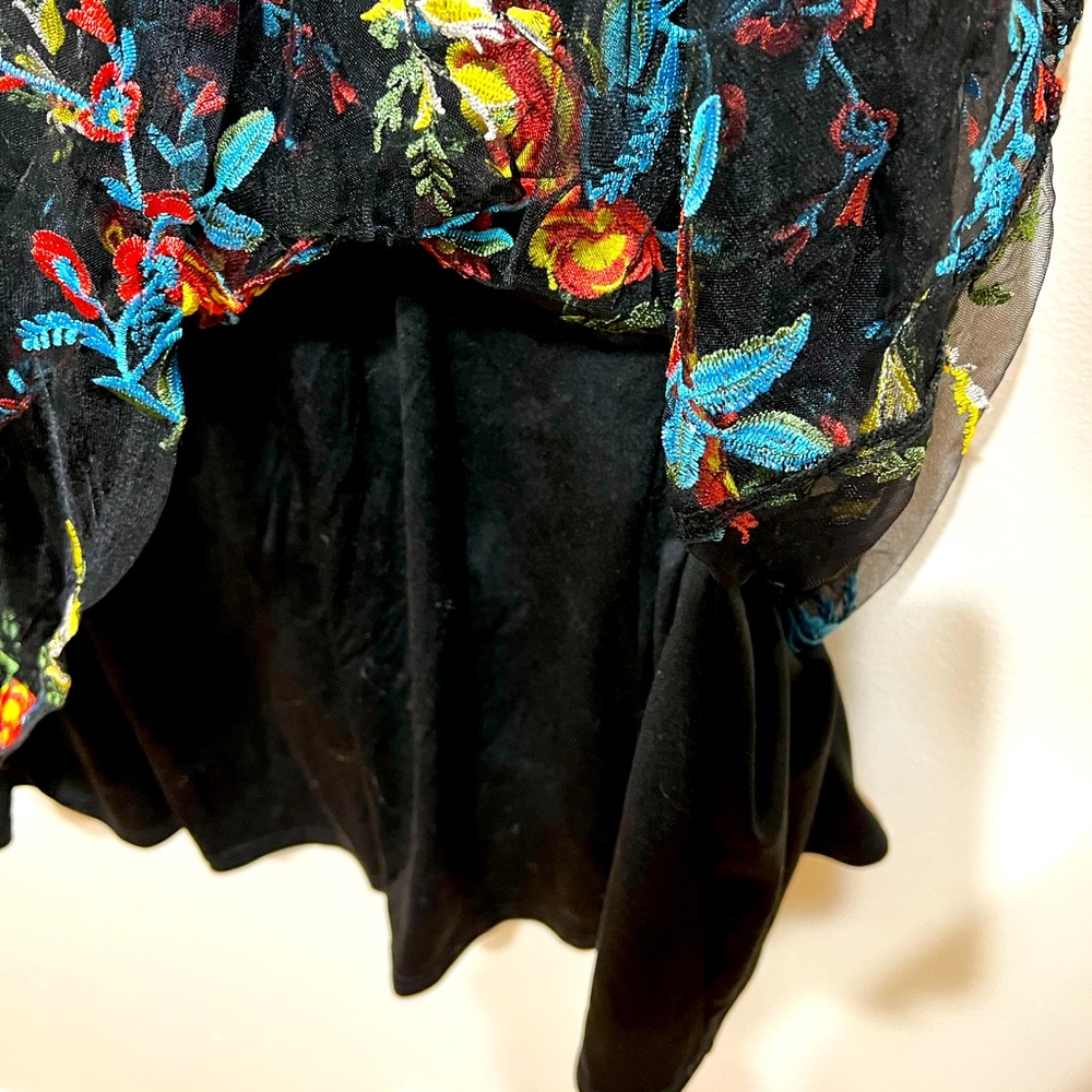 🎉HP🎉 Simply Be Sheer Floral Embroidered Dress w/ Black Slip and Ruched Sleeves - Picture 5 of 8